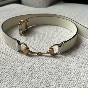 White Gucci Leather Belt With Horsebit
